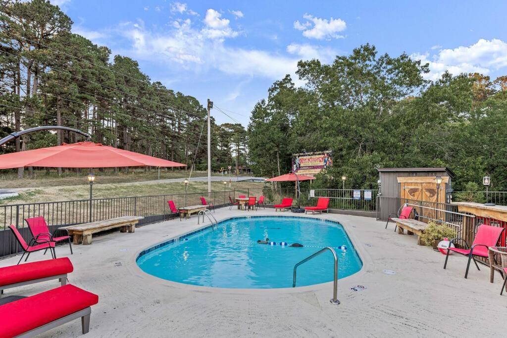 Stonegate Lodge King Bed Wifi Roku Tv Salt Water Pool Room #203 Eureka Springs Eksteriør bilde